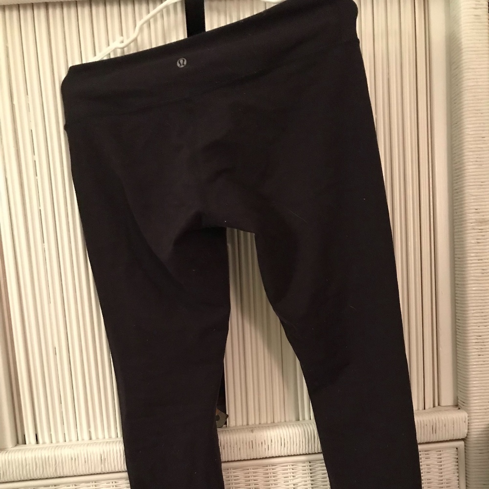Lululemon black leggings